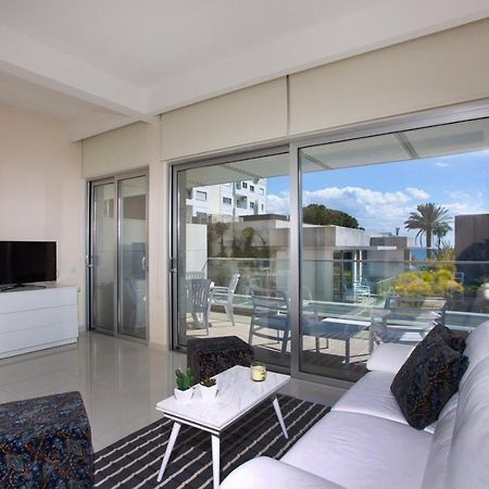Opera Exclusive Apts By Trulycyprus Λεμεσός Εξωτερικό φωτογραφία