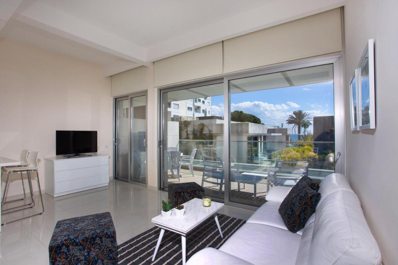 Opera Exclusive Apts By Trulycyprus Λεμεσός Εξωτερικό φωτογραφία